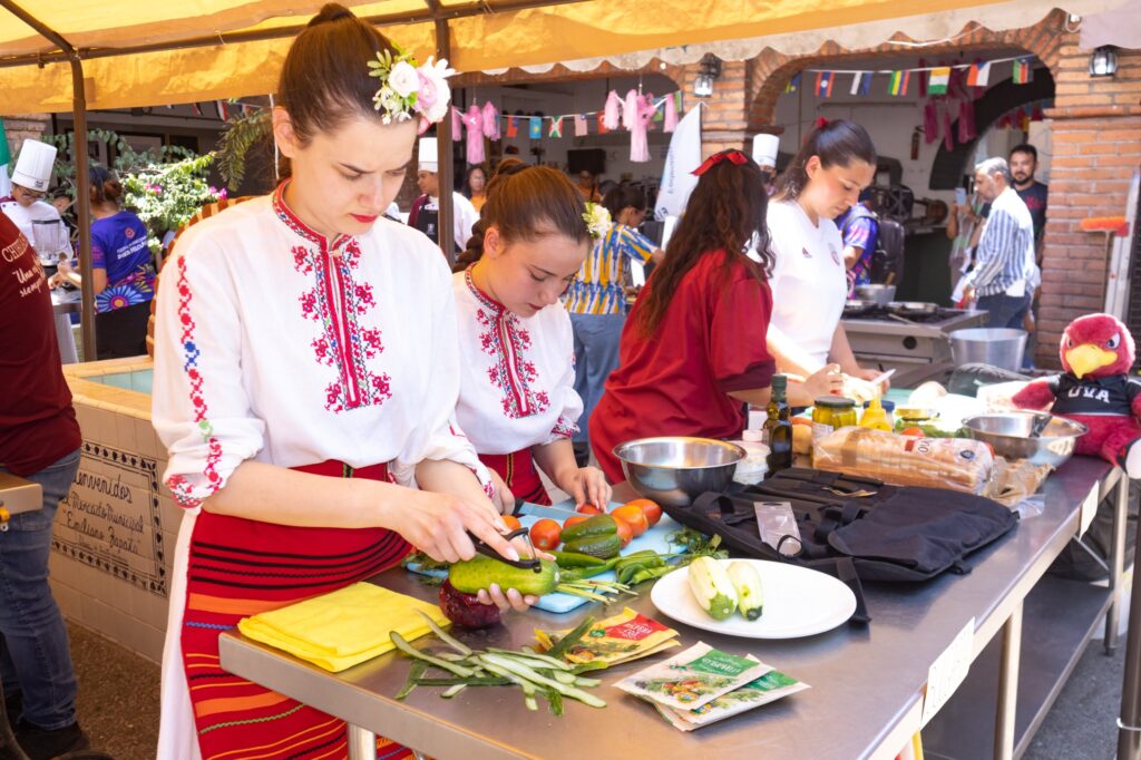 "Flavors of the World" competition held at Emiliano Zapata Market