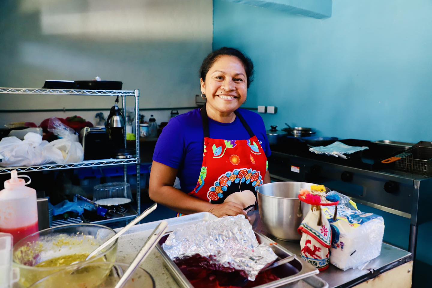 Vendors affected by fires at the “5 de Diciembre” Market to receive financial support