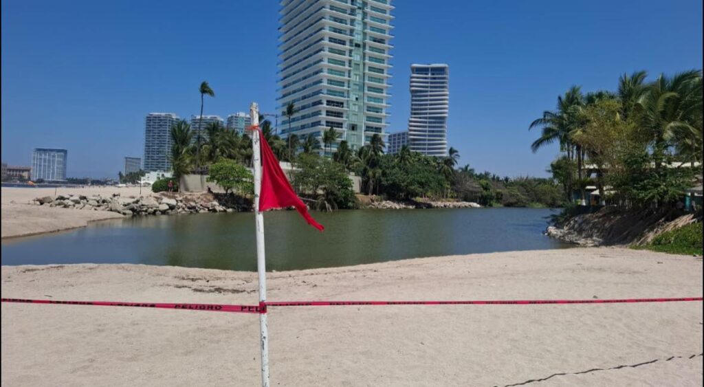 Red Flags Fly at Camarones and Holly beaches